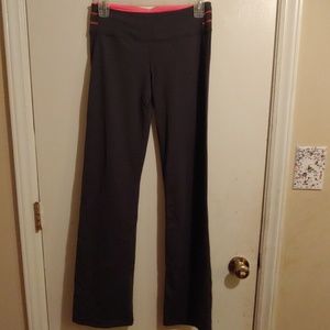 VS yoga pants